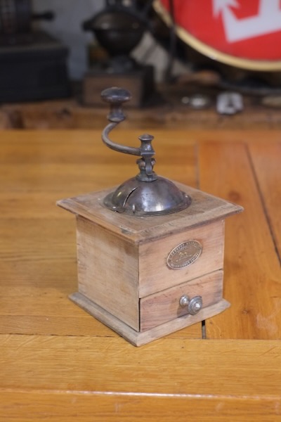 moulin a cafe ancien peugeot 